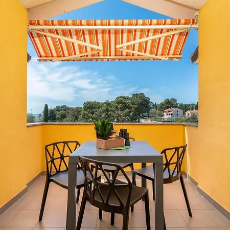 Vito With Sea View Appartement