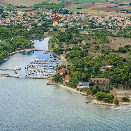 Vito With Sea View *